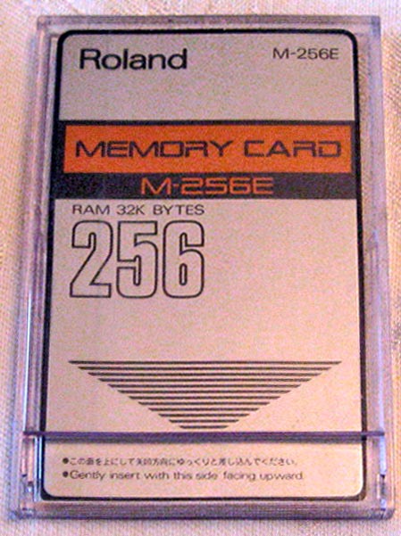 Roland/Roland memory card.jpg